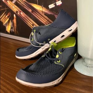 Mens Boating fishing water draining grip shoes size 9.5